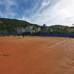Apartamento No Condominio Wembley Tenis